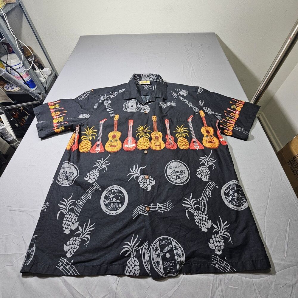 Winnie Fashion Aloha Shirt Mens L Made in Hawaii Black Ukulele Pineapple